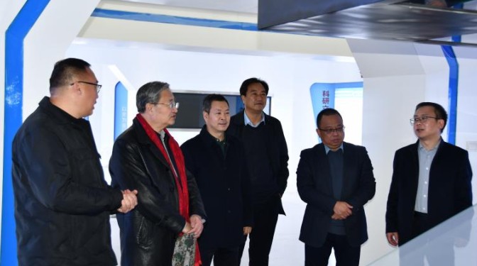 原甘肅省人大常委會教科文衛工作委員會主任范鵬一行調研甘肅建科院